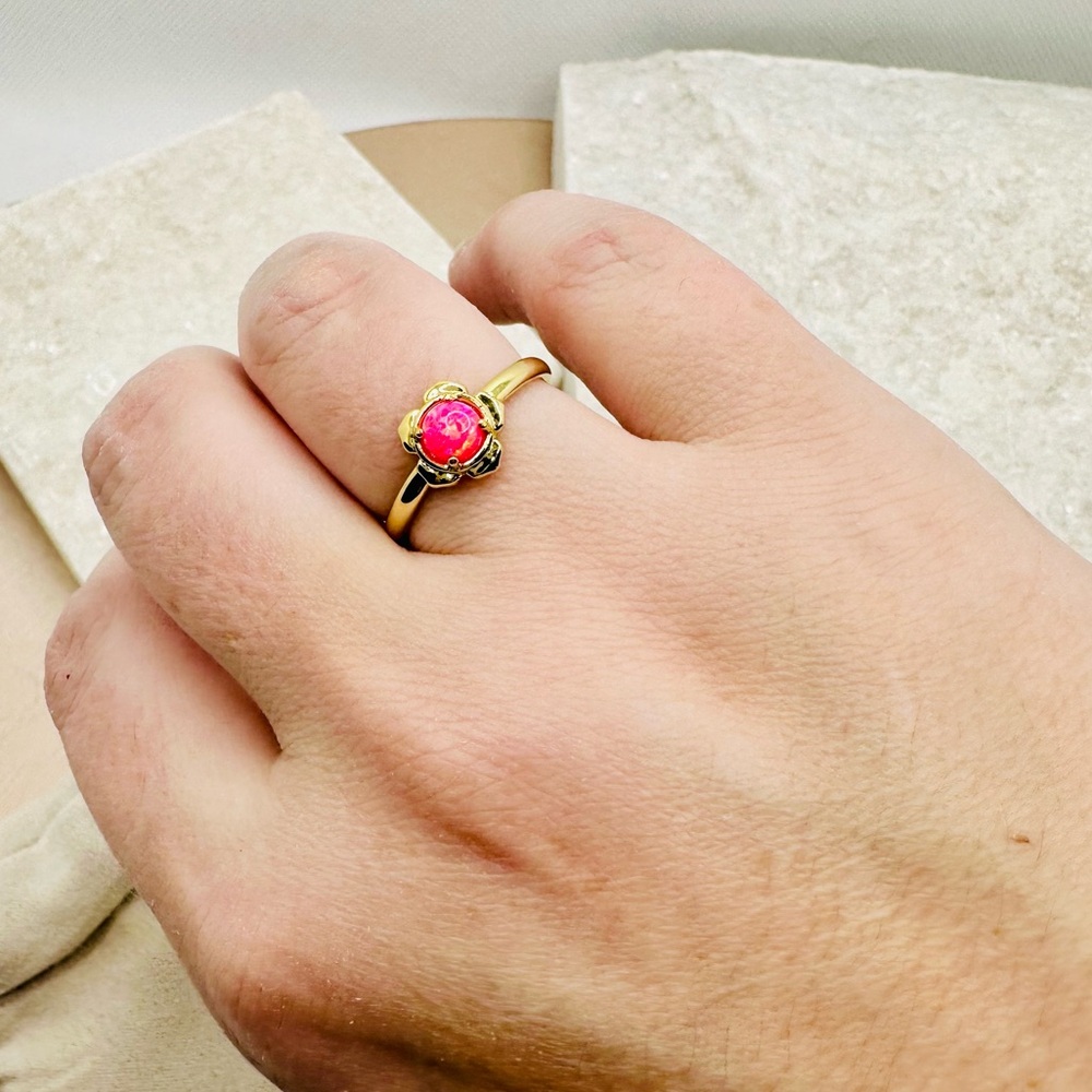 NEW! Kendra Scott Hot Pink Kyocera Opal Susie Gold Band Ring - Picture 12 of 16